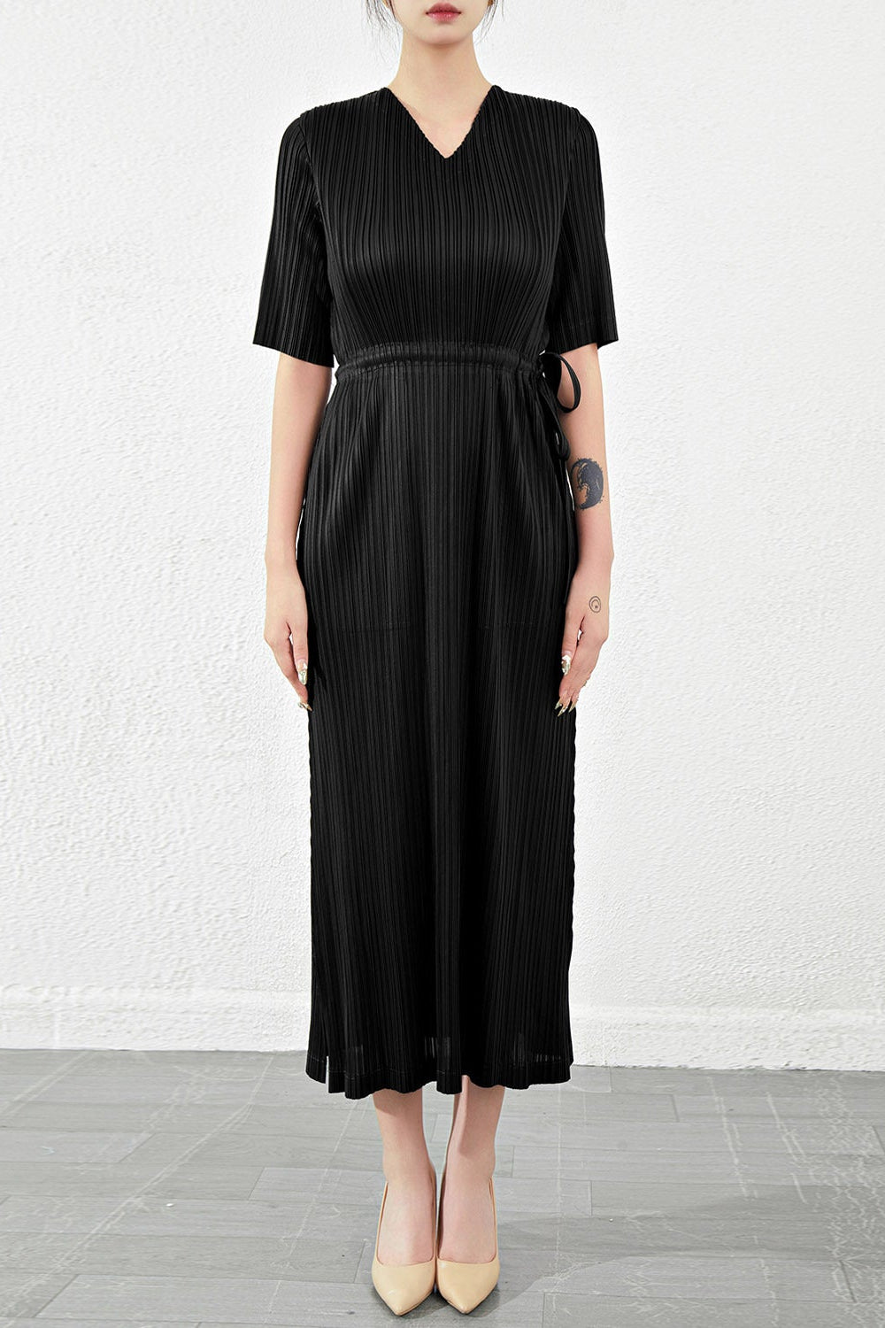 Pleats Please V-Neck Dress – Short-Sleeve Pleated Maxi, Loose Slimming Style