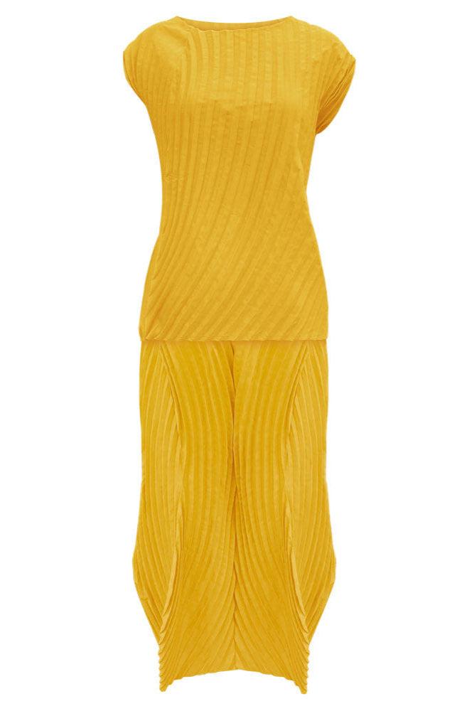 Pleated Slim Top and Skirt Set – Elegant Two-Piece Women’s Outfit