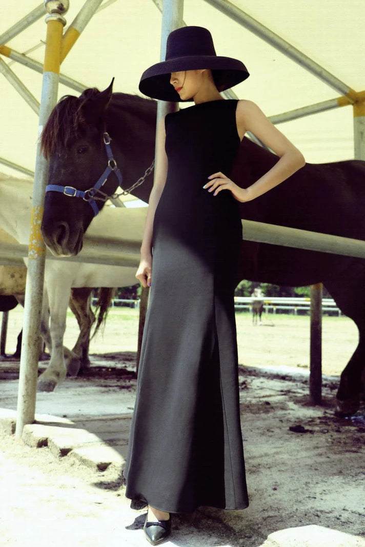 1:1 Recreated Audrey Hepburn Breakfast at Tiffany’s Dress – Elegant Long Black Dress with Straps, Perfect for Evening, Black-Tie & Formal Events