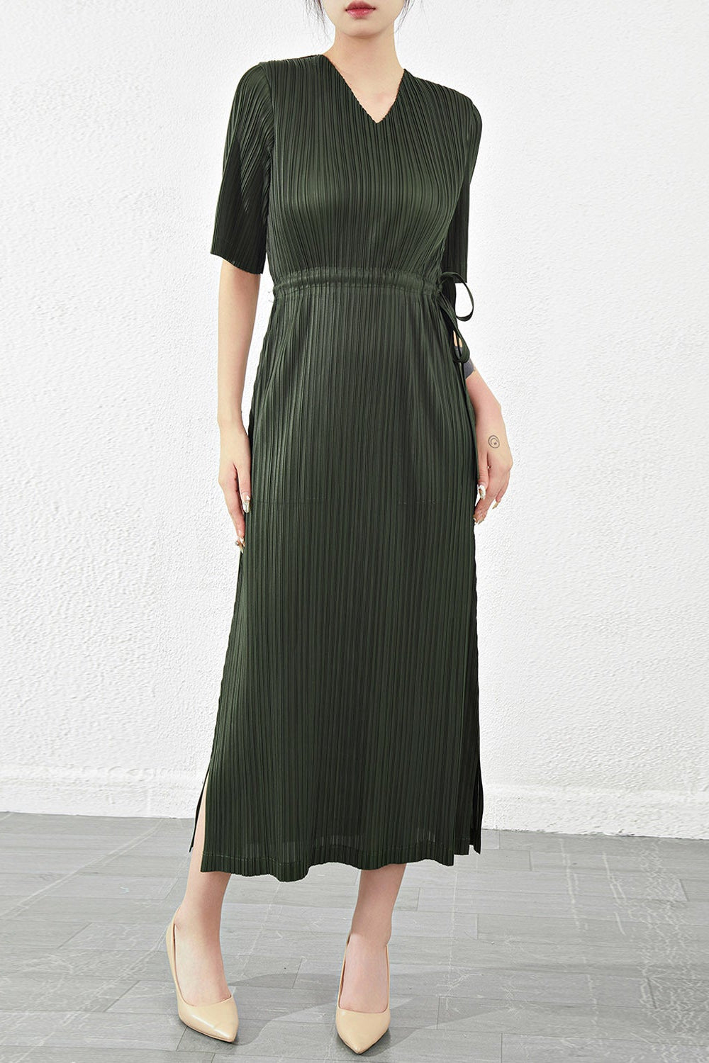 Pleats Please V-Neck Dress – Short-Sleeve Pleated Maxi, Loose Slimming Style