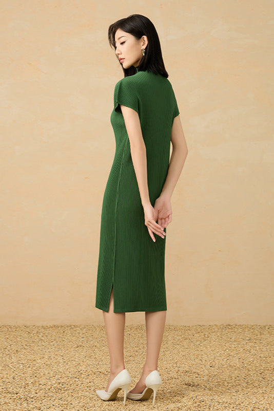 2025 Pre-Autumn Pleated Cheongsam Dress with Short Jacket – Retro Semi-High Neck, Elegant Two-Piece Style