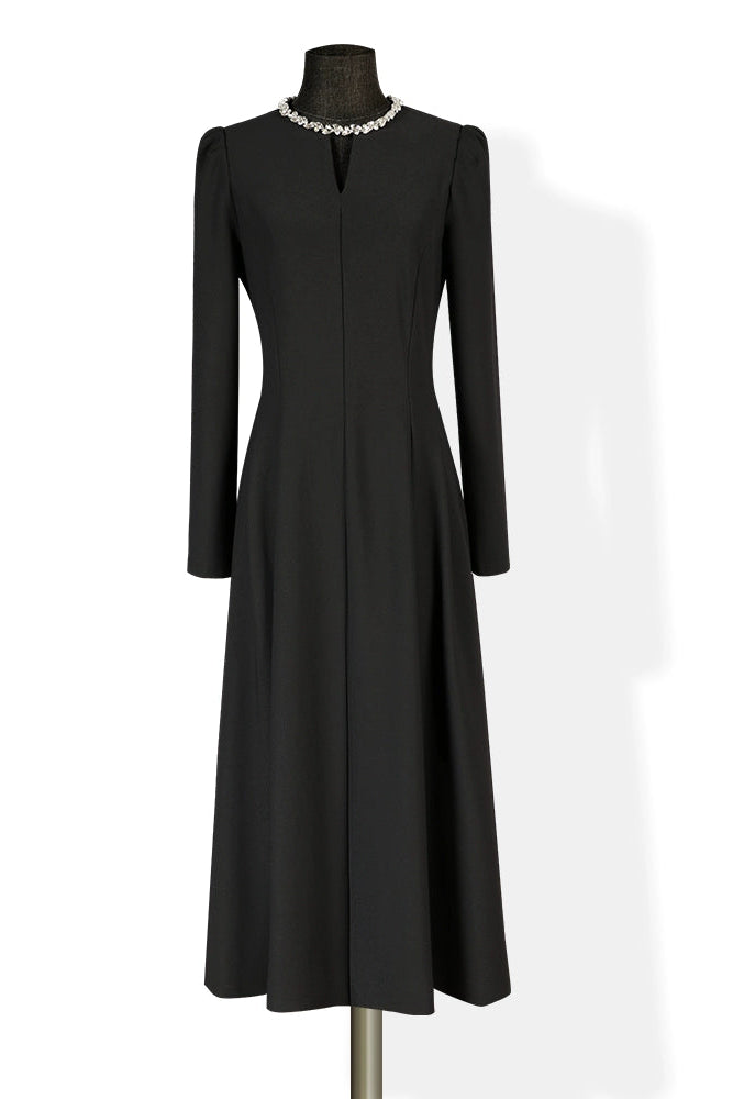 Hepburn style black dress women's 2025 autumn new high-end light luxury temperament evening dress French little black dress