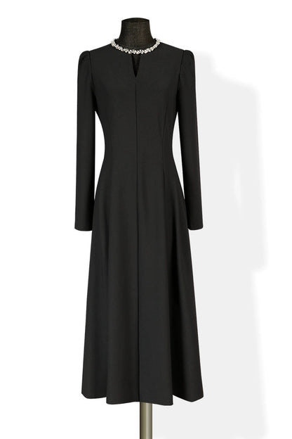 Hepburn style black dress women's 2025 autumn new high-end light luxury temperament evening dress French little black dress