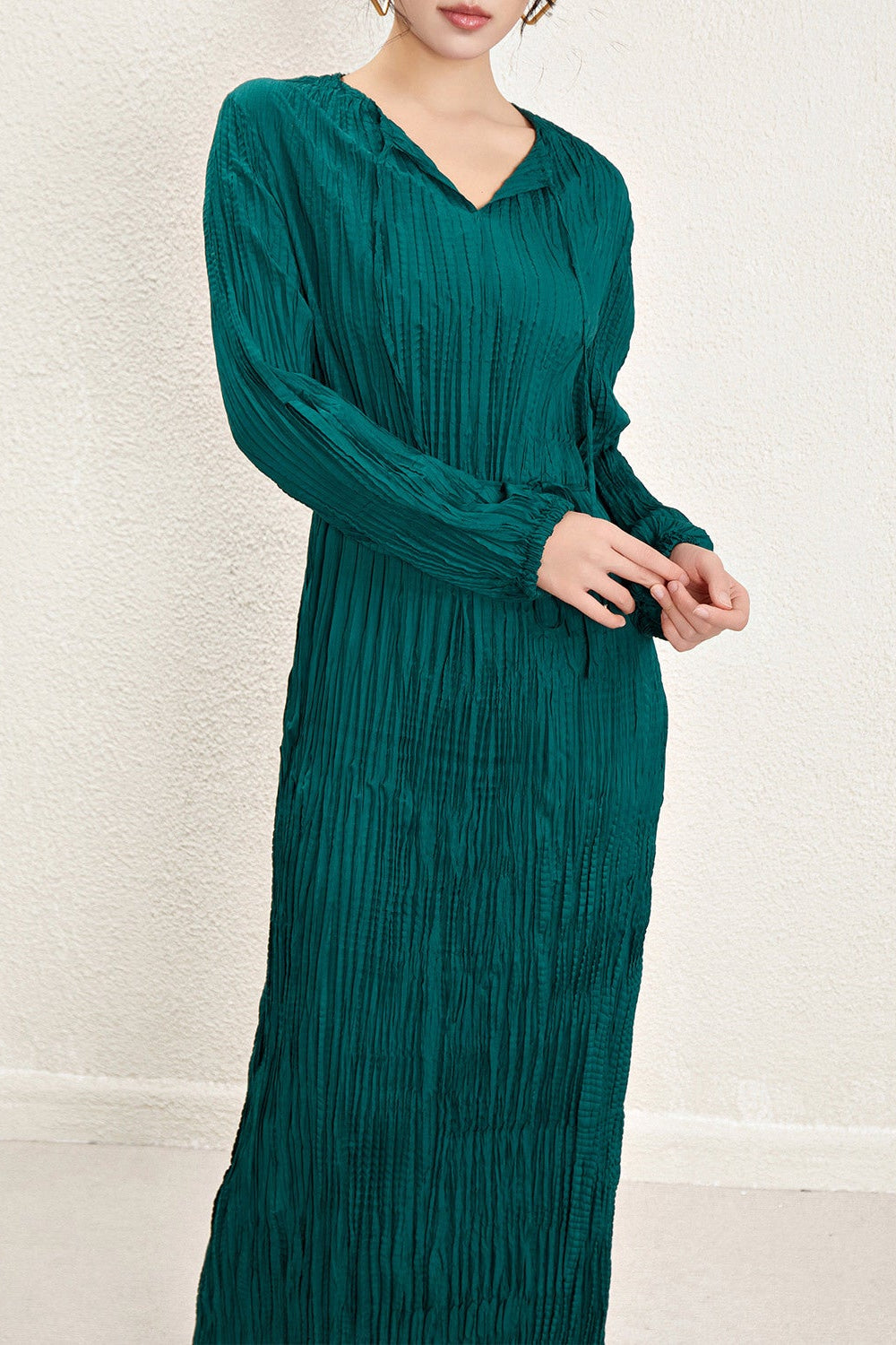 Pleats Please Irregular Pleated Dress – Long-Sleeve Cinched-Waist Elegant Style
