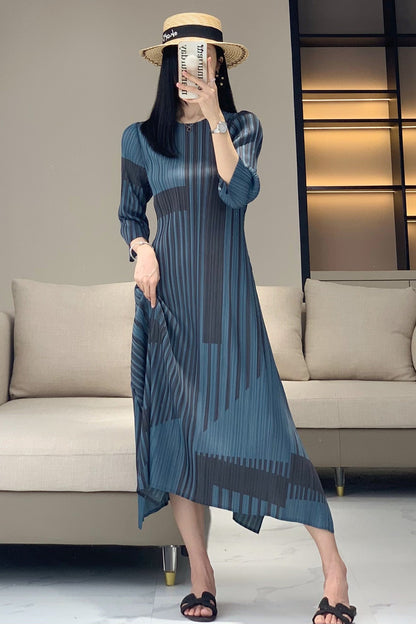 Miyake stripe print vintage dress women's spring and summer high-end pleats waist slimming crew neck bottom long skirt
