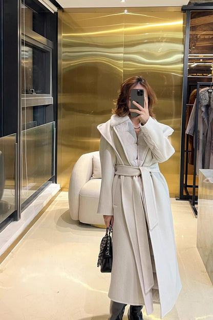 Max Mara Style Shearling Fur Coat with Mink Collar and Goose Down Lining