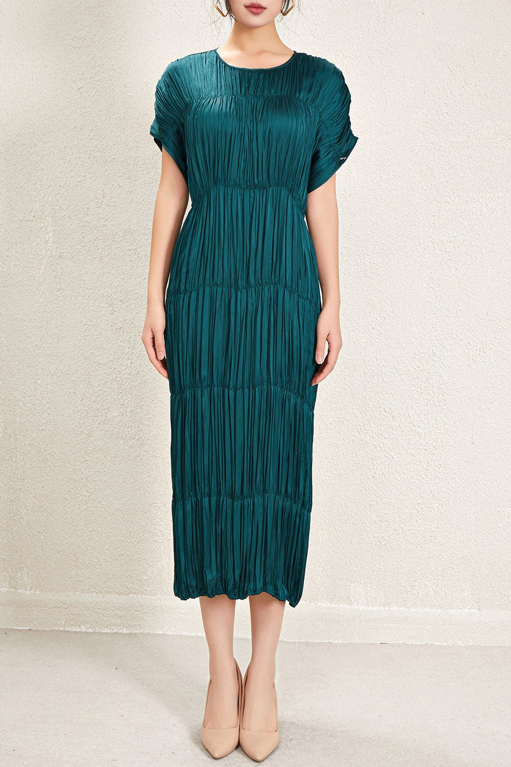 Pleats Please Short-Sleeve Summer Dress – Elegant Pleated Casual Style