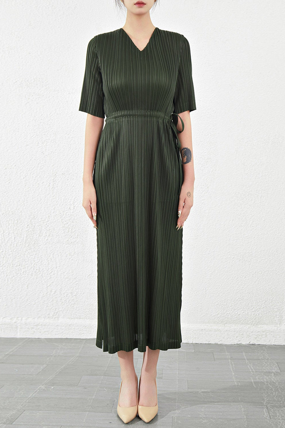 Pleats Please V-Neck Dress – Short-Sleeve Pleated Maxi, Loose Slimming Style