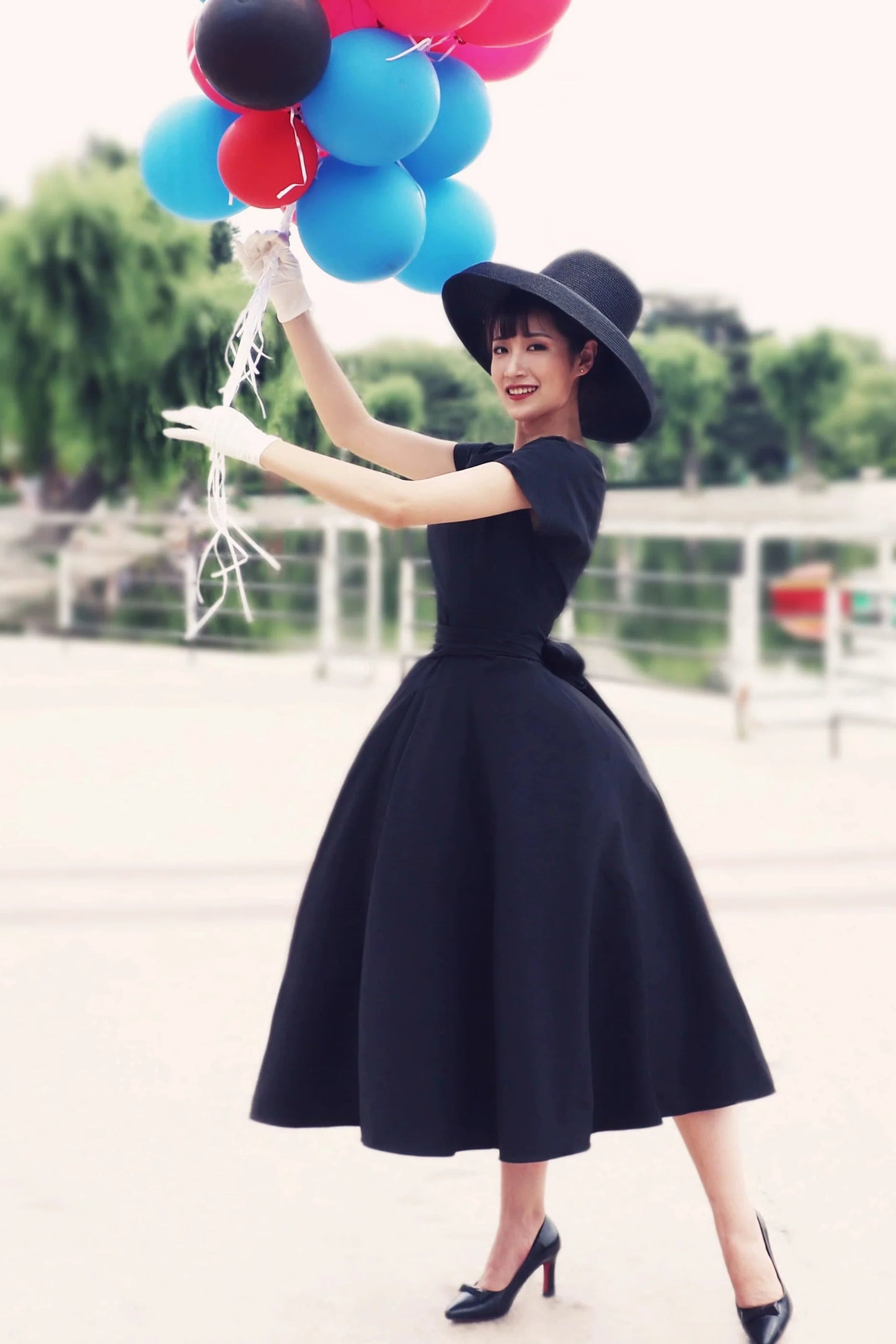 Hepburn little black dress women's summer new retro bow tie waist slim fluffy princess dress