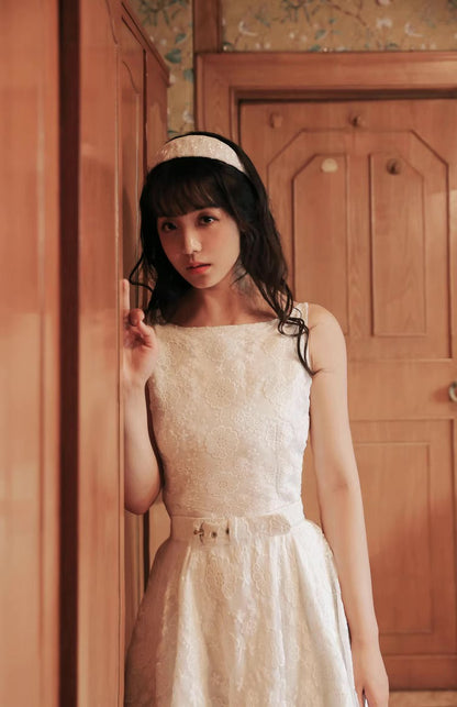 Refined Audrey Hepburn Inspired Oscar Dress – Custom White Lace Off-Shoulder Gown with Classic Elegance