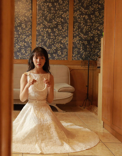 Refined Audrey Hepburn Inspired Oscar Dress – Custom White Lace Off-Shoulder Gown with Classic Elegance