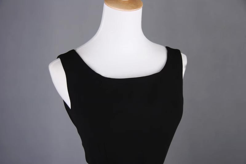 Audrey Hepburn Fashion Black Dress – Restored Classic, Exclusive High-End Custom “Breakfast at Tiffany’s” Sleeveless Little Black Dress with Ruffled Hem and Mermaid Silhouette