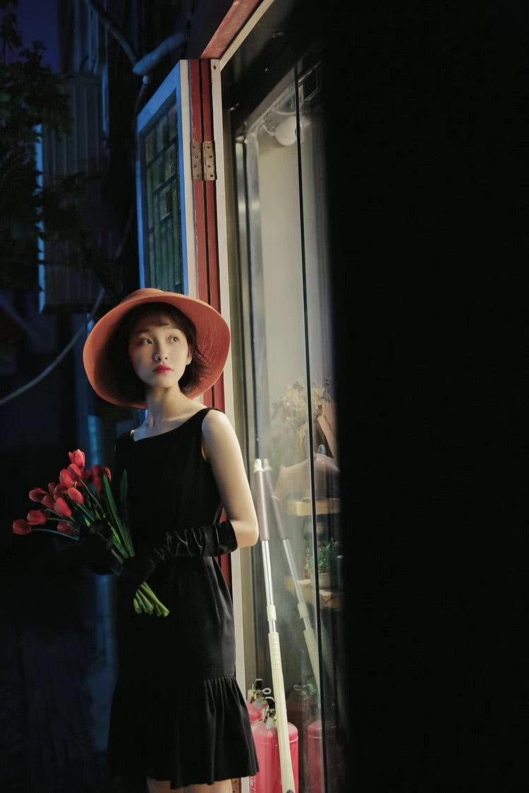 Audrey Hepburn Fashion Black Dress – Restored Classic, Exclusive High-End Custom “Breakfast at Tiffany’s” Sleeveless Little Black Dress with Ruffled Hem and Mermaid Silhouette