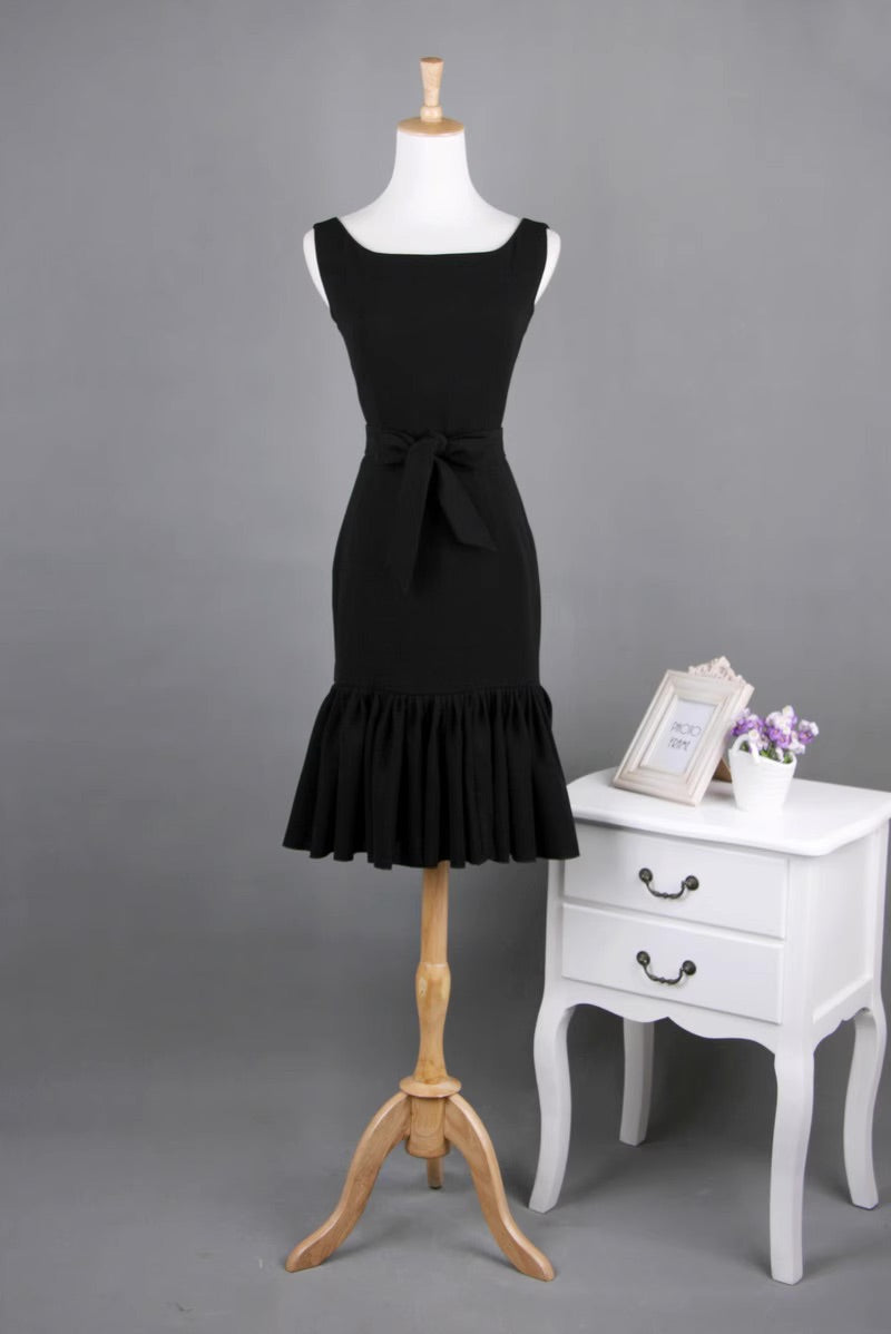 Audrey Hepburn Fashion Black Dress – Restored Classic, Exclusive High-End Custom “Breakfast at Tiffany’s” Sleeveless Little Black Dress with Ruffled Hem and Mermaid Silhouette