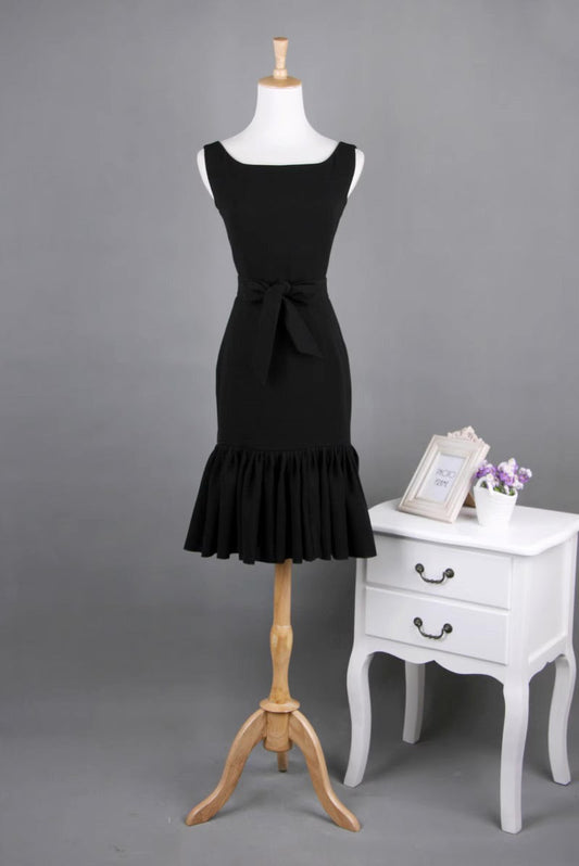 Audrey Hepburn Fashion Black Dress – Restored Classic, Exclusive High-End Custom “Breakfast at Tiffany’s” Sleeveless Little Black Dress with Ruffled Hem and Mermaid Silhouette